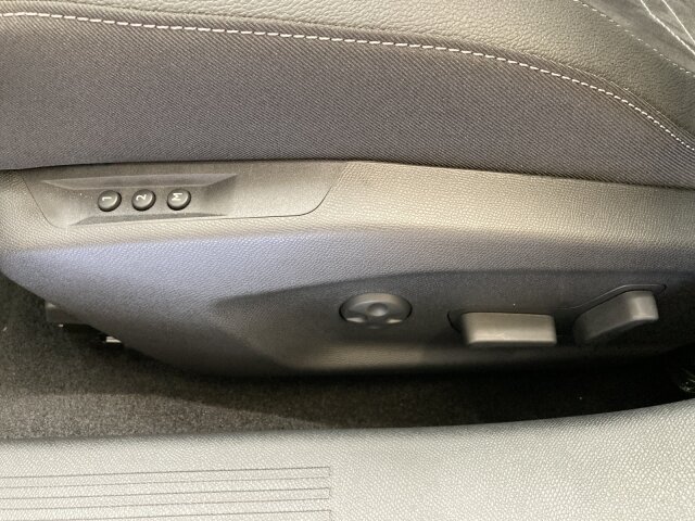 Opel Astra L 1.2 Turbo Ultimate DSG-Automatik (MW HIG Lackzentrum) Opel Astra L 1.2 Turbo Ultimate DSG-Automatik (MW HIG Lackzentrum)