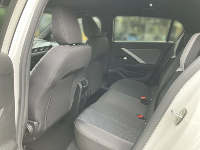 Opel Astra L 1.2 Edition +ACC+Rückfahrkamera+Keyless+ Opel Astra L 1.2 Edition +ACC+Rückfahrkamera+Keyless+