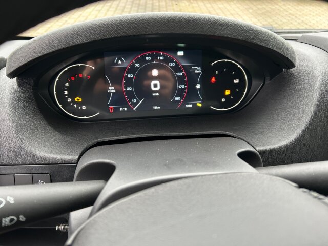 Opel Movano 2.2 DoKa 6-Stz L3 H2 +Klima+Allwetter+AHK Opel Movano 2.2 DoKa 6-Stz L3 H2 +Klima+Allwetter+AHK