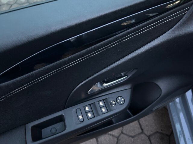 Opel Corsa F 1.2 Turbo GS Klimaautomatik Sitzheizung 100PS Opel Corsa F 1.2 Turbo GS Klimaautomatik Sitzheizung 100PS