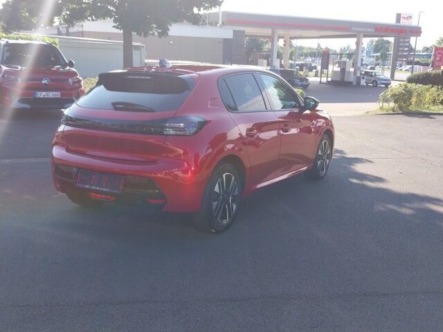 Peugeot 208 Allure 100 +Kamera+Navi+SHZ+LED+ Peugeot 208 Allure 100 +Kamera+Navi+SHZ+LED+