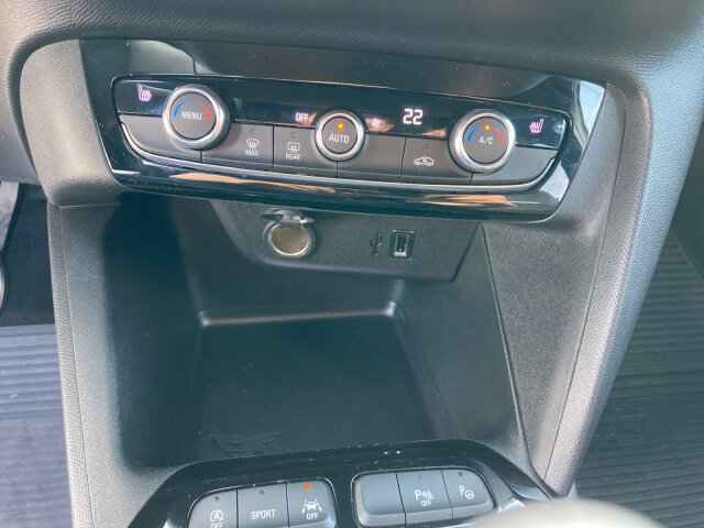 Opel Corsa F 1.2 GS +Klimaautomatik+Alcantara+SHZ+ Opel Corsa F 1.2 GS +Klimaautomatik+Alcantara+SHZ+