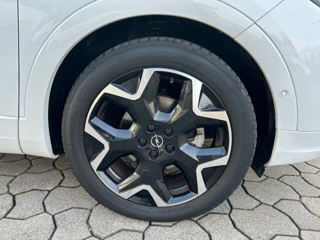 Opel Grandland 1.2 Turbo Elegance Automatik Leder Allwetter Opel Grandland 1.2 Turbo Elegance Automatik Leder Allwetter