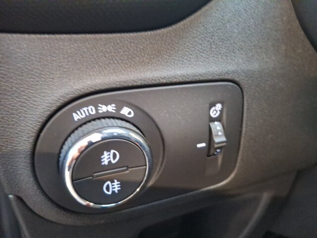 Opel Crossland X 1.2 Turbo Innovation Klimaautomatik Sitzheizung 130PS Opel Crossland X 1.2 Turbo Innovation Klimaautomatik Sitzheizung 130PS