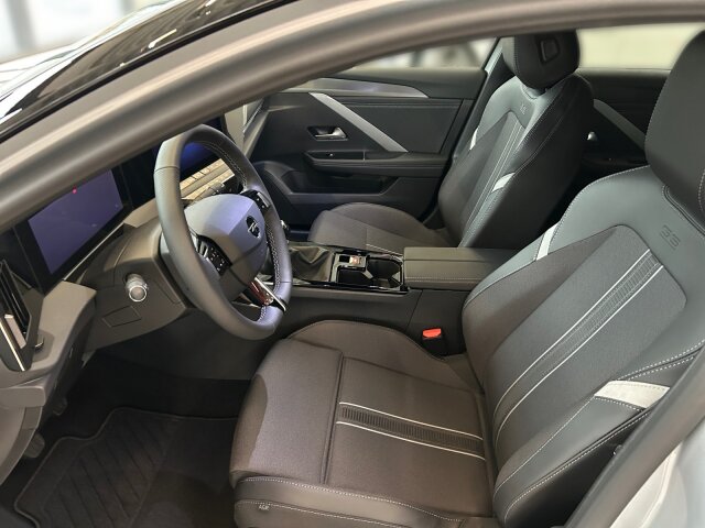 Opel Astra L 1.2 GS +ACC+IntelliLux-LED+HUD+LHZ+SHZ+ Opel Astra L 1.2 GS +ACC+IntelliLux-LED+HUD+LHZ+SHZ+