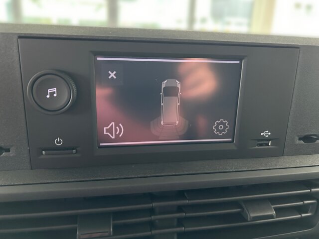 Opel Vivaro 2.0 D L erhöhte Nutzlast +AHZV+Allwetter+ Opel Vivaro 2.0 D L erhöhte Nutzlast +AHZV+Allwetter+