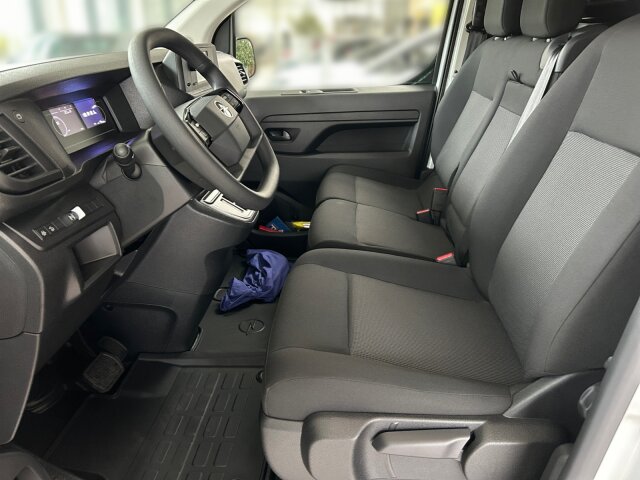 Opel Vivaro 2.0 D L erhöhte Nutzlast +AHZV+Allwetter+ Opel Vivaro 2.0 D L erhöhte Nutzlast +AHZV+Allwetter+