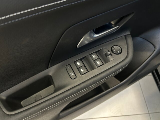 Opel Mokka 1.2 GS +Allwetter+Lenkradheizung+ Opel Mokka 1.2 GS +Allwetter+Lenkradheizung+