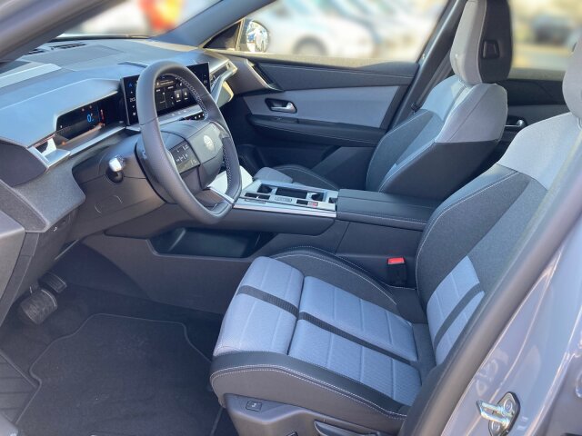 Opel Grandland GS 1.2 Mildhybrid +RFK+ACC+LHZ+SHZ+LED Opel Grandland GS 1.2 Mildhybrid +RFK+ACC+LHZ+SHZ+LED