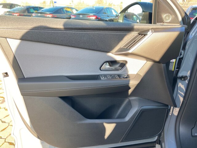 Opel Grandland GS 1.2 Mildhybrid +RFK+ACC+LHZ+SHZ+LED Opel Grandland GS 1.2 Mildhybrid +RFK+ACC+LHZ+SHZ+LED