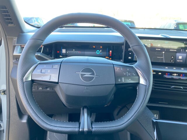 Opel Grandland GS 1.2 Mildhybrid +RFK+ACC+LHZ+SHZ+LED Opel Grandland GS 1.2 Mildhybrid +RFK+ACC+LHZ+SHZ+LED