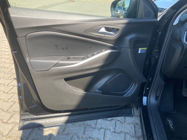 Opel Grandland 1.2 Turbo GS Line Klimaautomatik Alcantara Allwetter Opel Grandland 1.2 Turbo GS Line Klimaautomatik Alcantara Allwetter