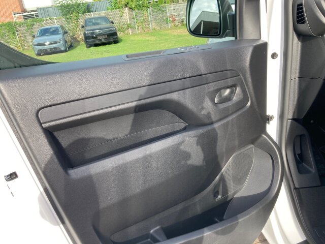 Opel Vivaro 1.5 D M +Rückfahrkamera+Bluetooth+DAB+ Opel Vivaro 1.5 D M +Rückfahrkamera+Bluetooth+DAB+