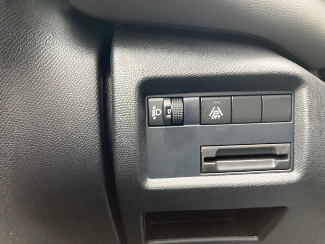 Citroën C5 Aircross Live Pack BHDi 130 +EPH+Mirror+ Citroën C5 Aircross Live Pack BHDi 130 +EPH+Mirror+