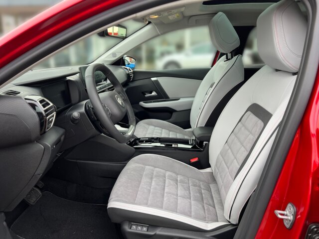 Citroën C4 MAX 130 AT8 +Navi+Pano-Dach+360°Kamera+ Citroën C4 MAX 130 AT8 +Navi+Pano-Dach+360°Kamera+