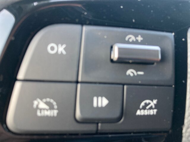 Citroën Berlingo KAWA XL Diesel 130 +SHZ+Kamera+Extenso+ Citroën Berlingo KAWA XL Diesel 130 +SHZ+Kamera+Extenso+