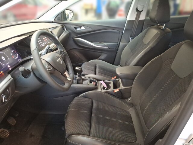 Opel Grandland 1.2 Turbo GS Line Klimaautomatik Sitzheizung Alwetter Opel Grandland 1.2 Turbo GS Line Klimaautomatik Sitzheizung Alwetter