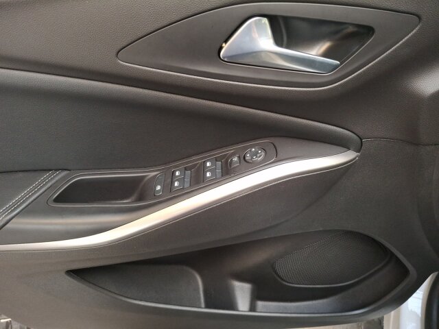 Opel Grandland 1.2 Turbo GS Line Klimaautomatik Sitzheizung Alwetter Opel Grandland 1.2 Turbo GS Line Klimaautomatik Sitzheizung Alwetter