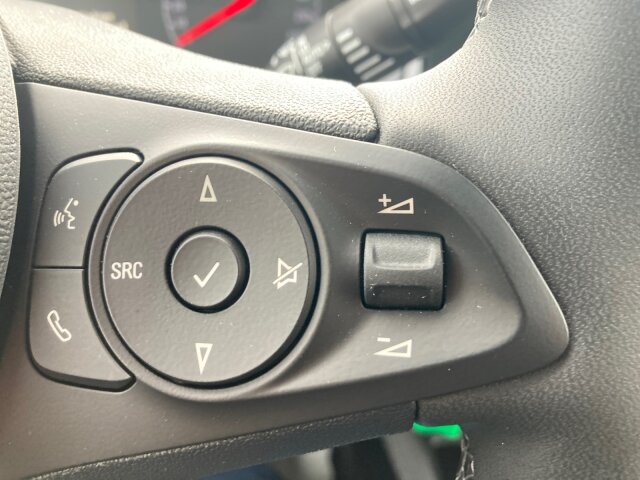 Opel Corsa F 1.2 Edition +Allwetter+LHZ+SHZ+ Opel Corsa F 1.2 Edition +Allwetter+LHZ+SHZ+