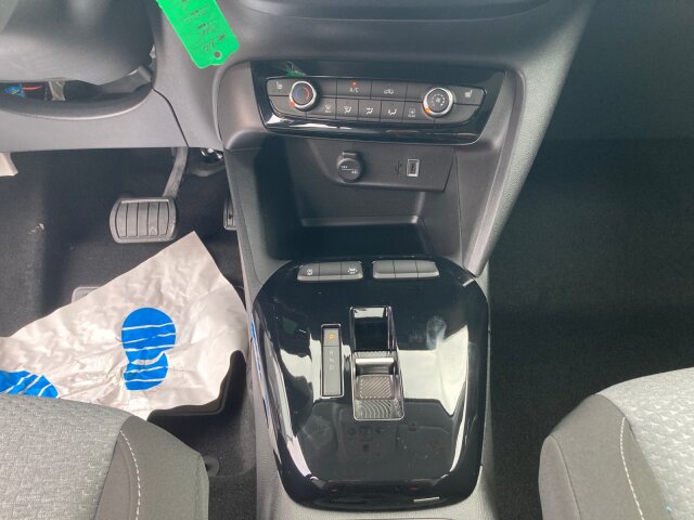 Opel Corsa F 1.2 Hybrid Edition +Allwetter+LHZ+EPH+ Opel Corsa F 1.2 Hybrid Edition +Allwetter+LHZ+EPH+